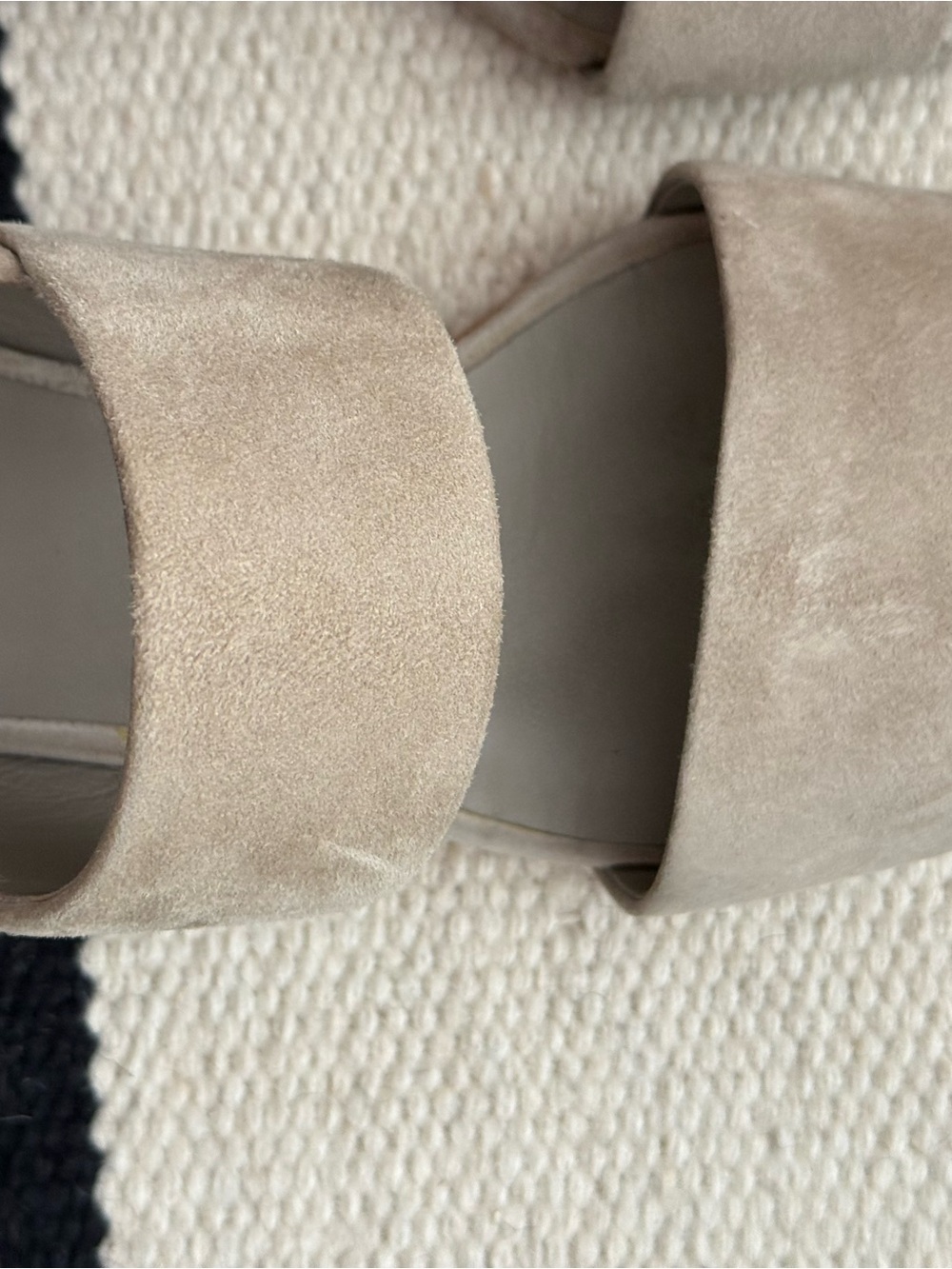 Vince Beige Taupe Suede Block Heel Sandals - Picture 3 of 8